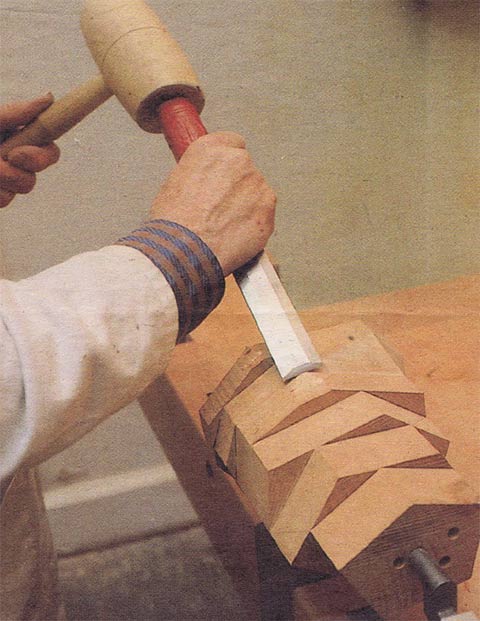 Konzeption und Ausführung sind untrennbar. Arbeit an einem Polyeder. Basler Magazin Nr. 41, 14.10.1989, Foto Kurt Wyss