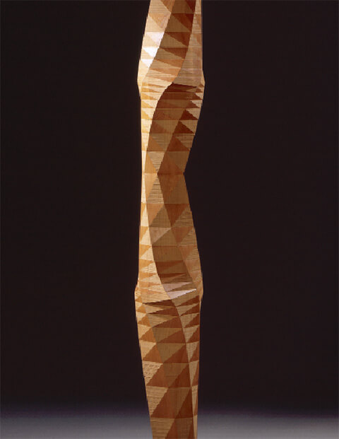 Polyederischer Doppelkopf, 1989, Kirschbaumholz, 149 x 21 x 17 cm, rechte Vorderseite, Foto Walter Grunder